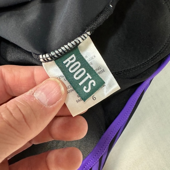 ROOTS Women's One Piece‎ Swimsuit Purple/Black Size 6 Bathing Suit Padded Cups - Picture 6 of 14